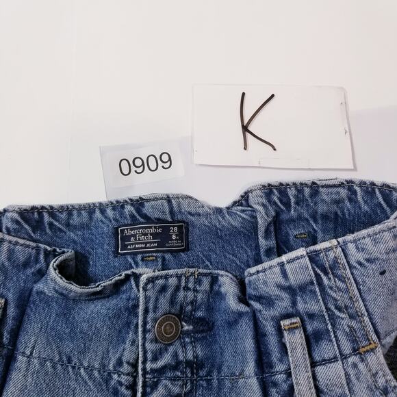 Abercrombie & Fitch High Waisted Paper Bag Waist A&F Mom Jeans Frayed Hem - Picture 12 of 12